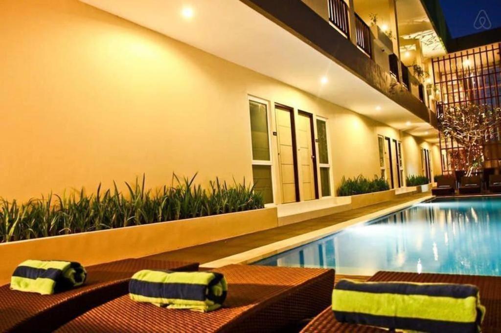 Eazy Legian 3*